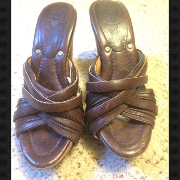 SOLD- Frye Reese Strappy Heel, Size 6.5, Brown - Picture 2 of 5